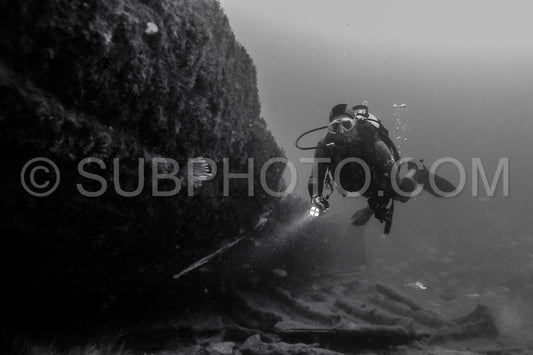 Diver in front of the Ville de Rochefort wreck in Brittany