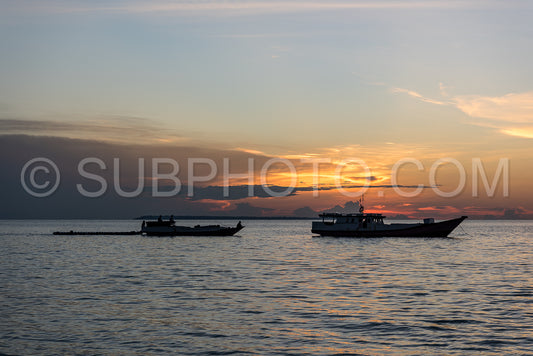 Photo de Coucher de soleil sur l'île de Nunukan- Maratua- Kalimantan- Borneo- Indonésie